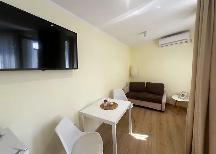 Luxury Apartmemts בורגאס